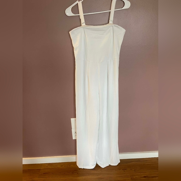 Target Pants - Target White Jumpsuit with Removable Straps Size S NWT